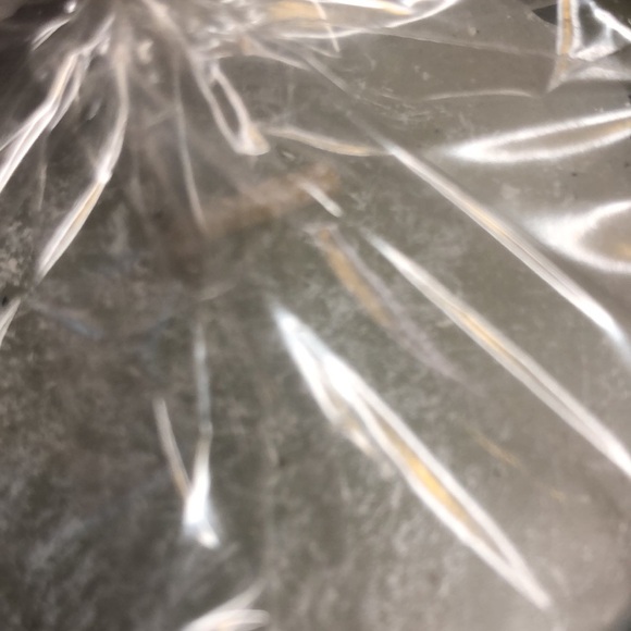 #65a NWOT Fresh Linen Scented Candle - Picture 5 of 13